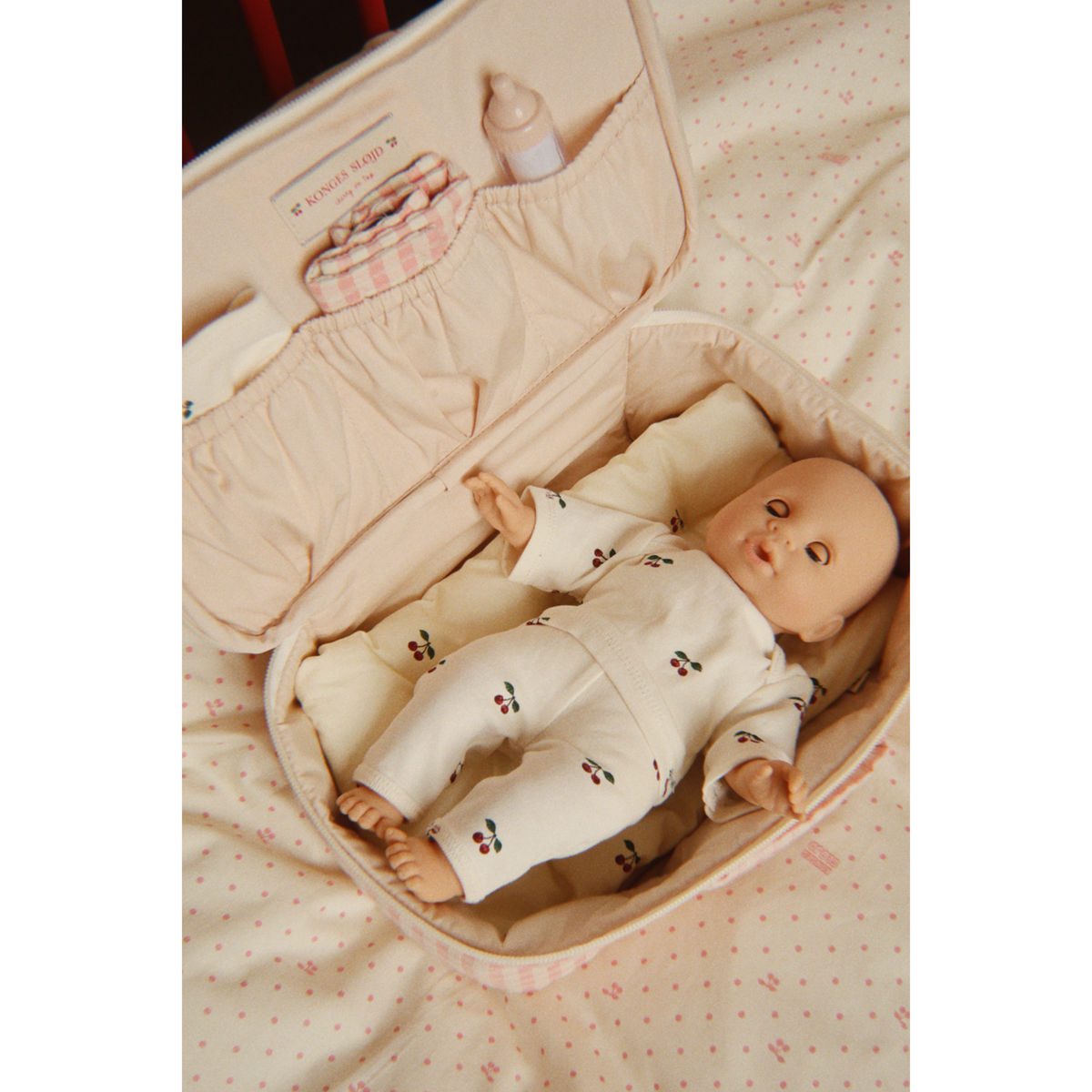 Konges Sløjd Pink Check Baby Docka Nursery Resväska