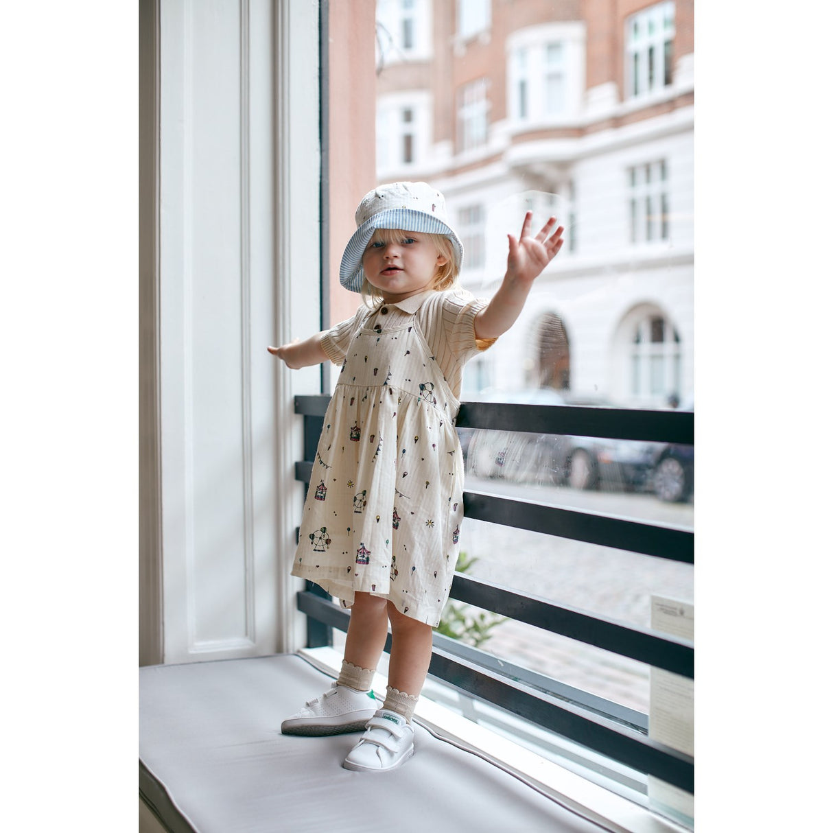 Copenhagen Colors Cream Tivoli Print Printed Reserverbar Bucket Hat