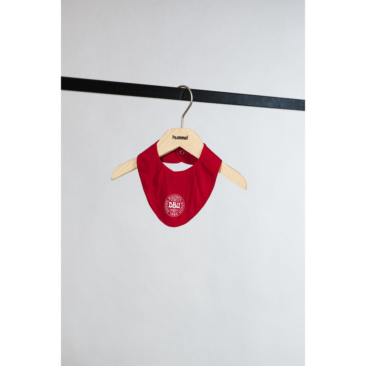 Hummel Chili Pepper DBU Gameday Bumble Dreglande Haklapp