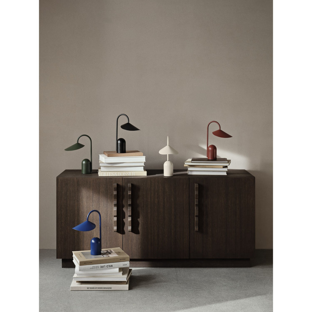 Ferm Living Oxide Red Arum Portable Lampa