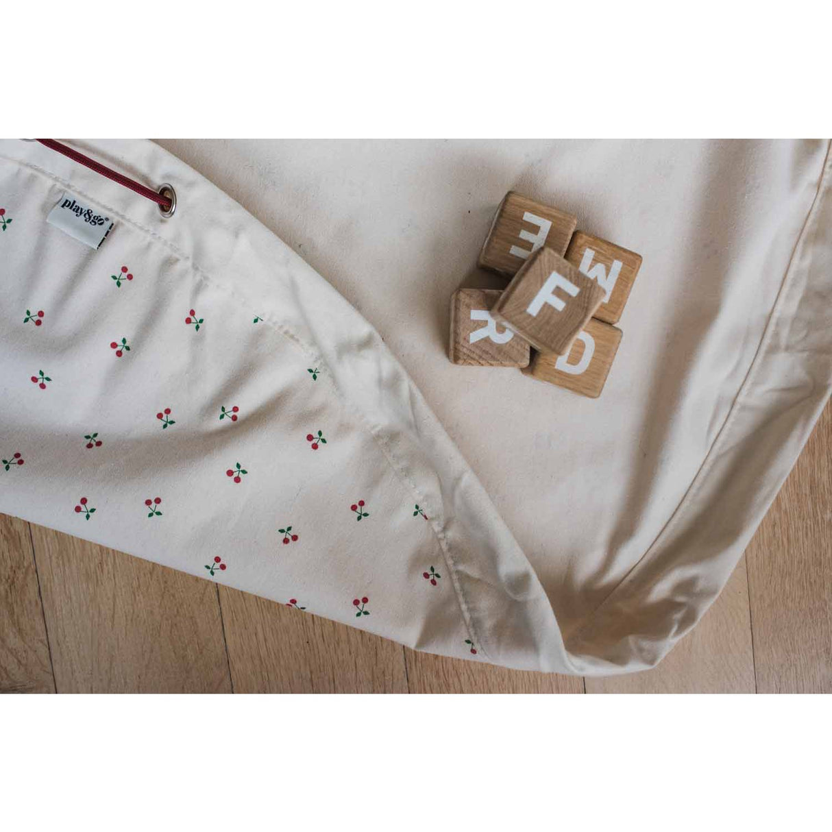 Play&Go Cherry Cherry 2-in-1 Lek Matta