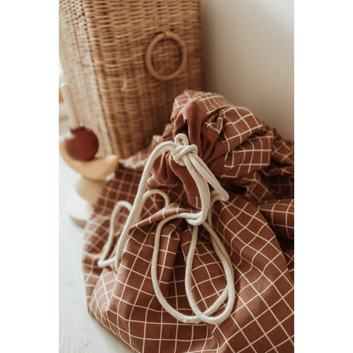 Play&Go Organic Grid Brown 2-in-1 Lek Matta