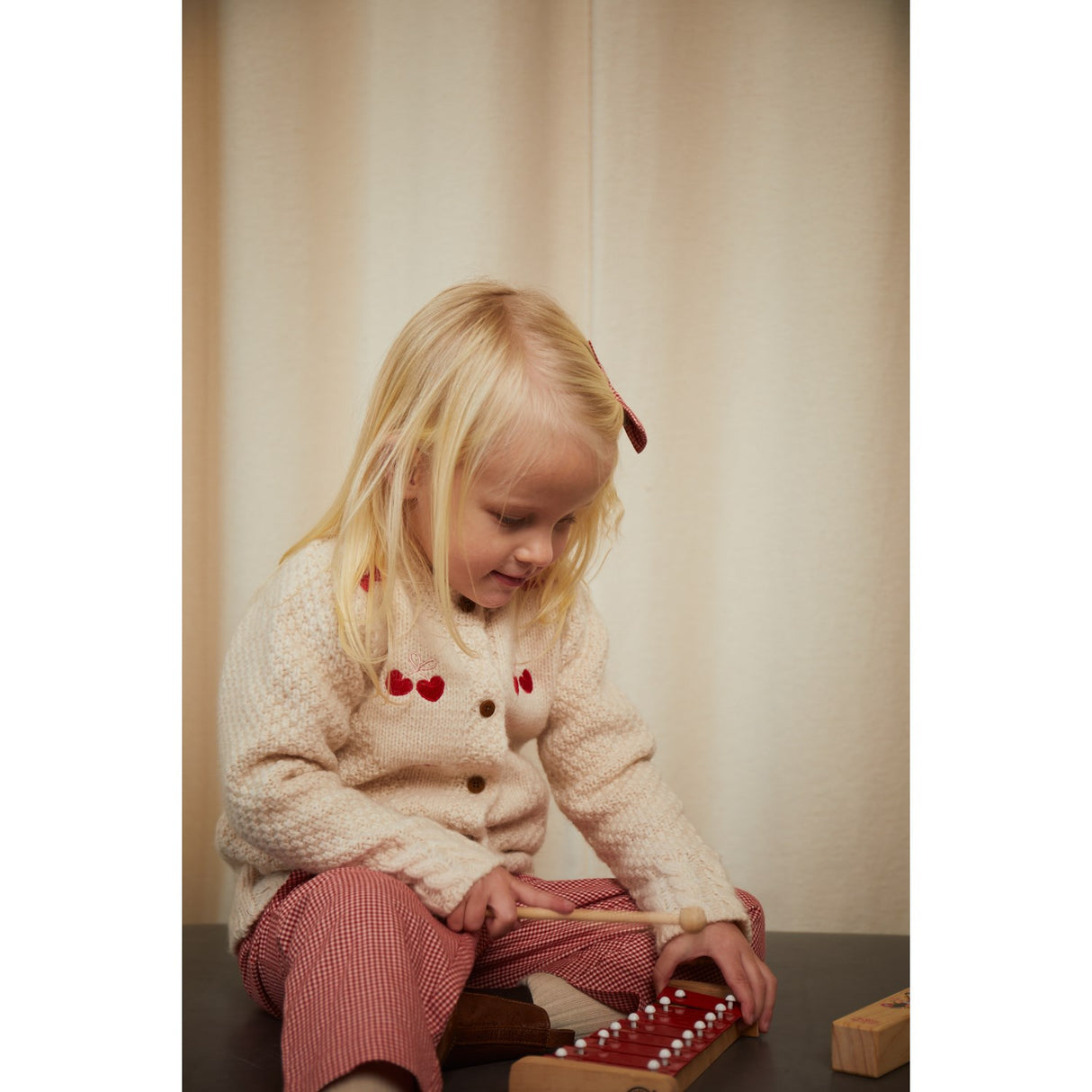 Copenhagen Colors Cream Cardigan i Lammull M. Rosett Emb