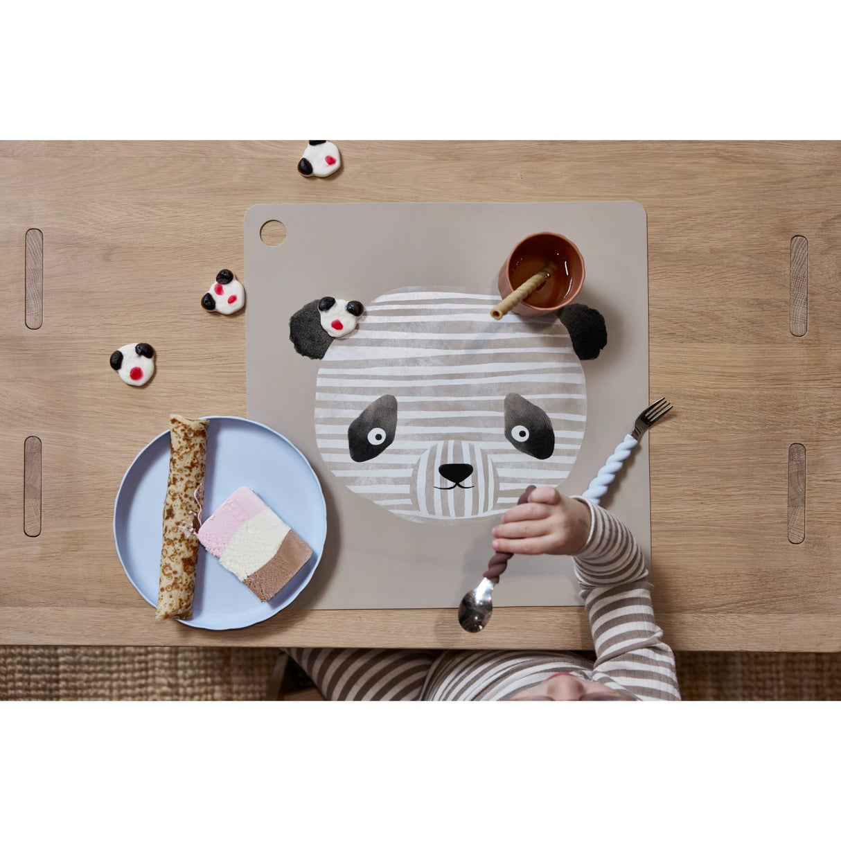 OYOY Clay Bordstablett Lun Lun