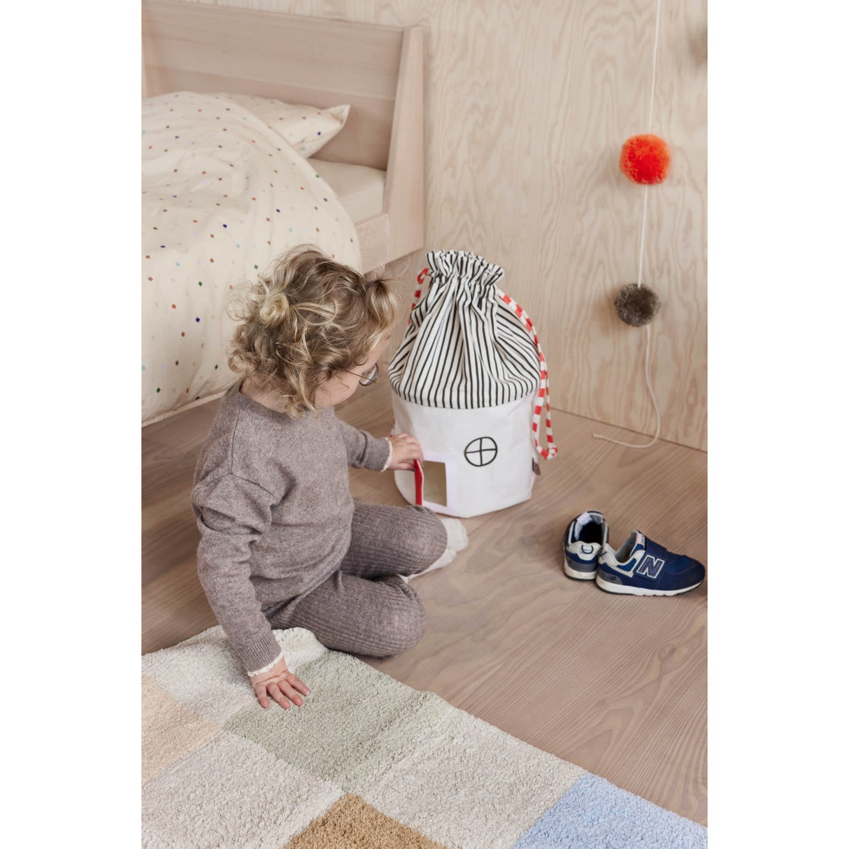 OYOY Cherry Red Koya förvaringskorg