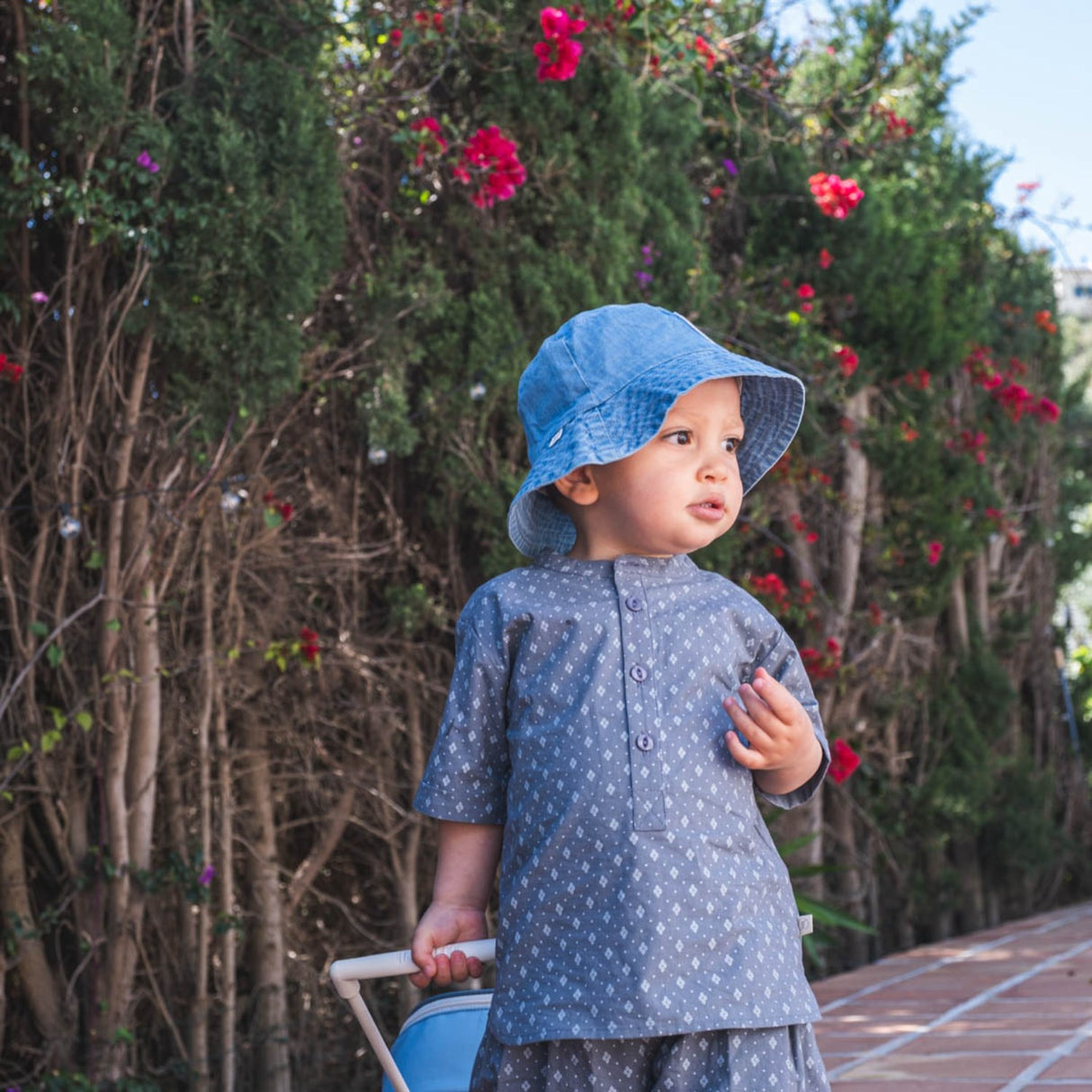 That's Mine Brilliant Blue Rune-Skjorta