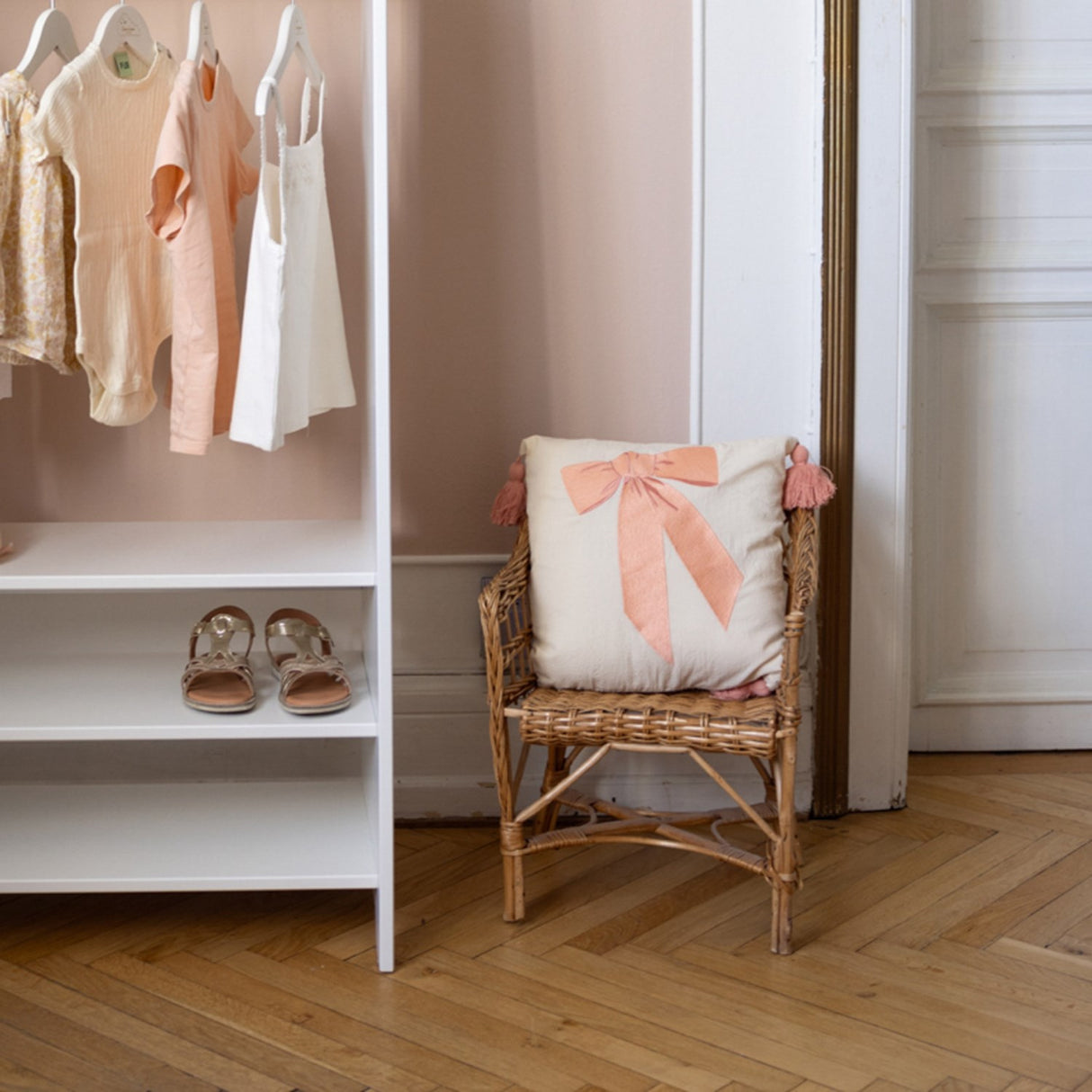 Cam Cam Copenhagen Bows Broderad Kudde