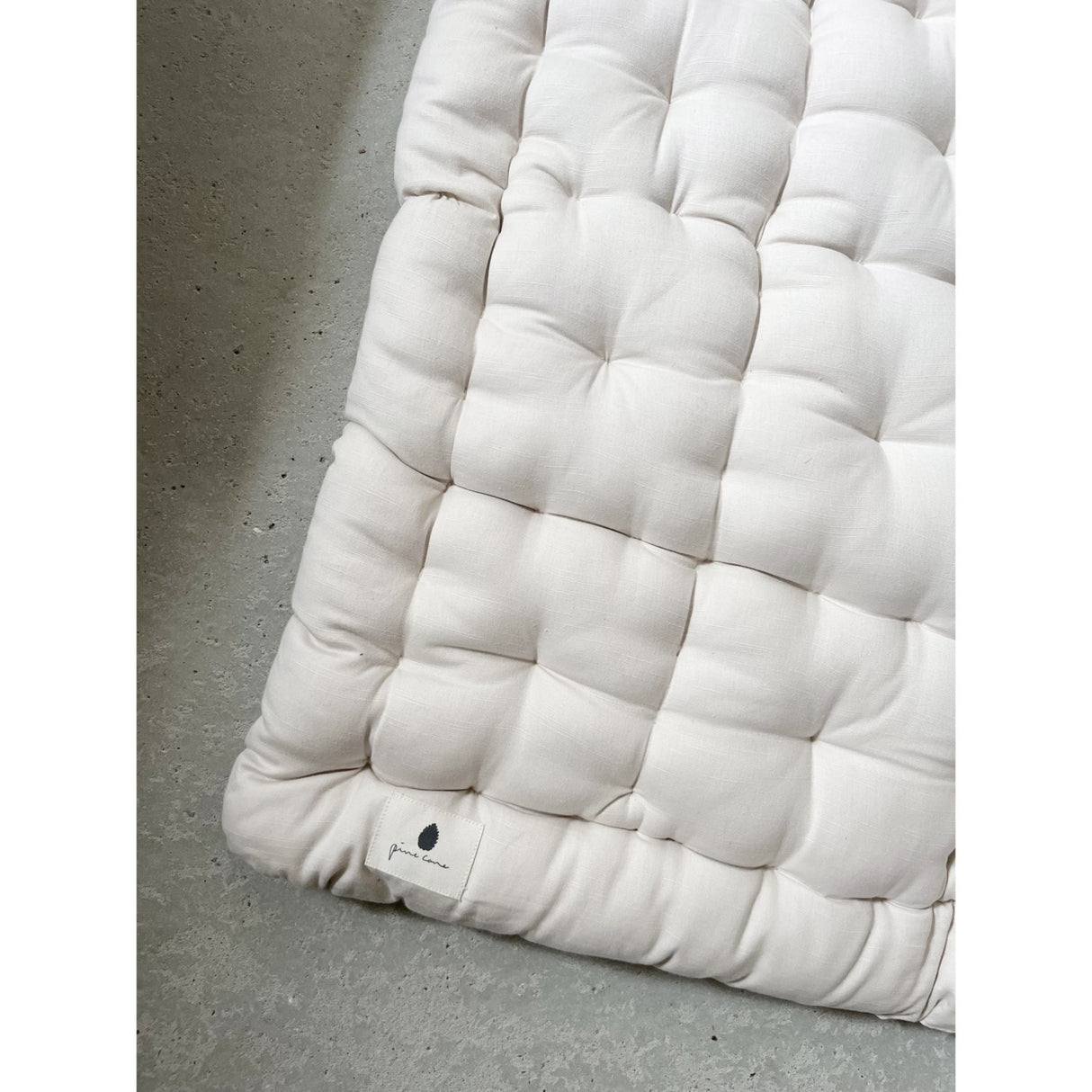 Pine Cone Natura Lekmatta