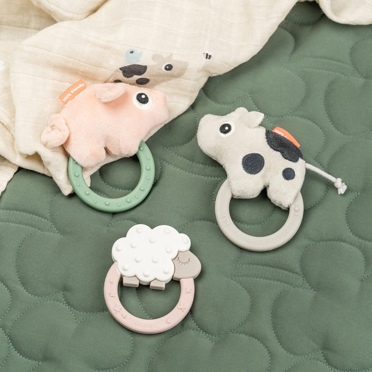 DonebyDeer Colour Mix Sanserangle w / Teether Pigee