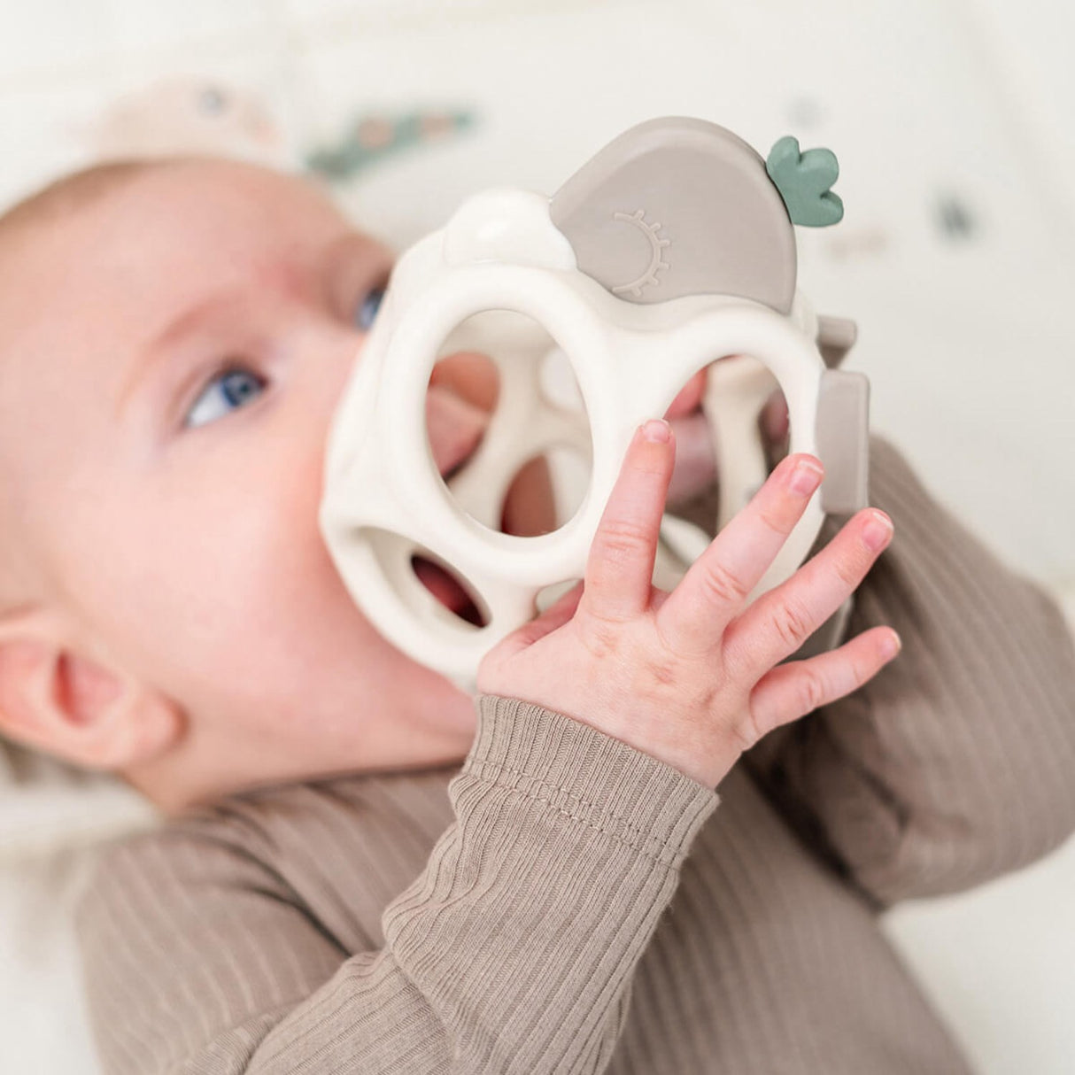 DonebyDeer Sand Greppa & Bita Leksaker Sheepy Sand