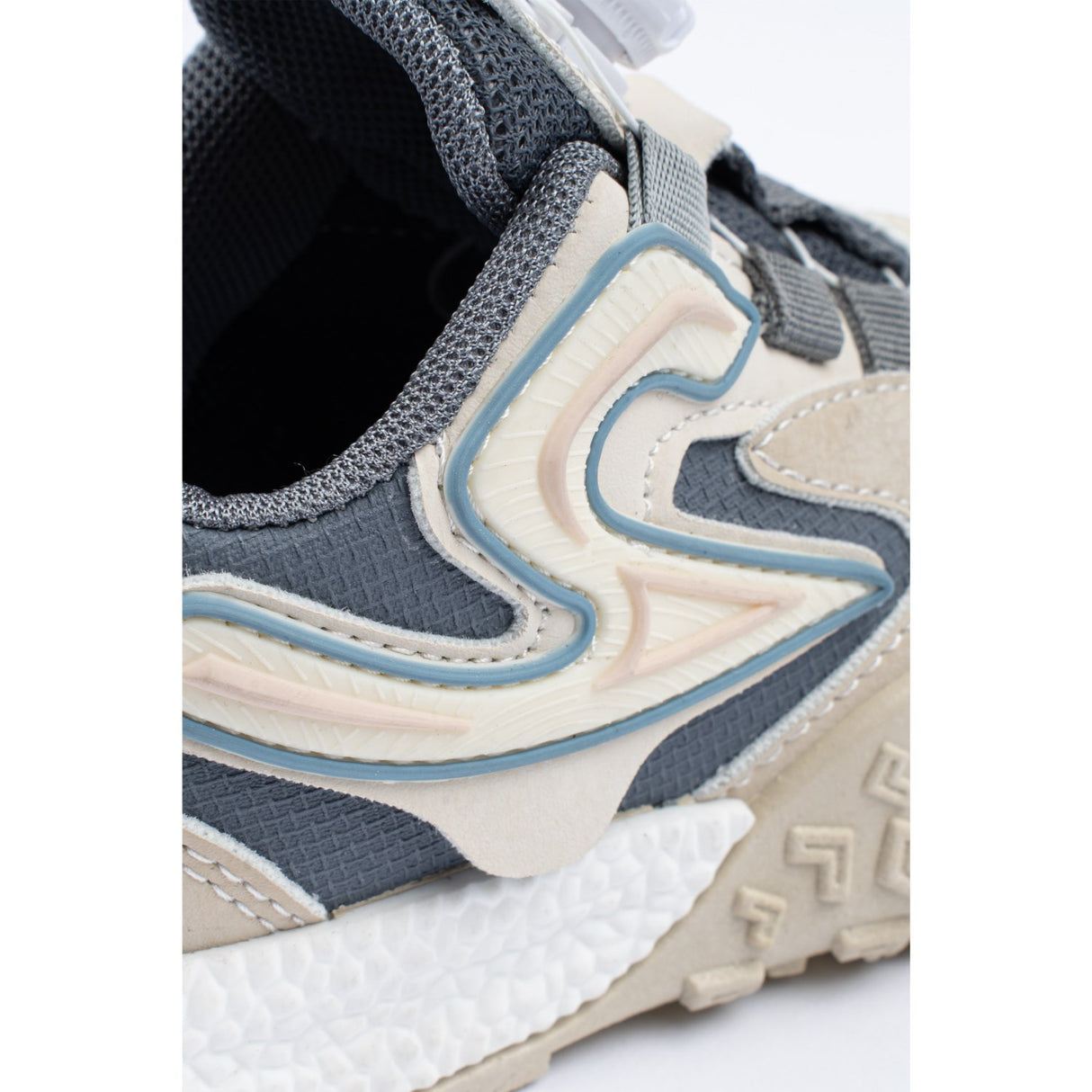 Mikk-Line Faded Denim Sneakers Med Spin