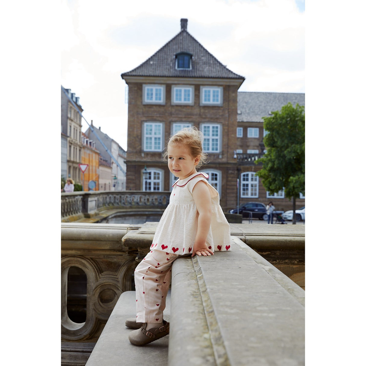 COPENHAGEN COLORS Dusty Rose W. Berry Hearts Twill Heart Byxor