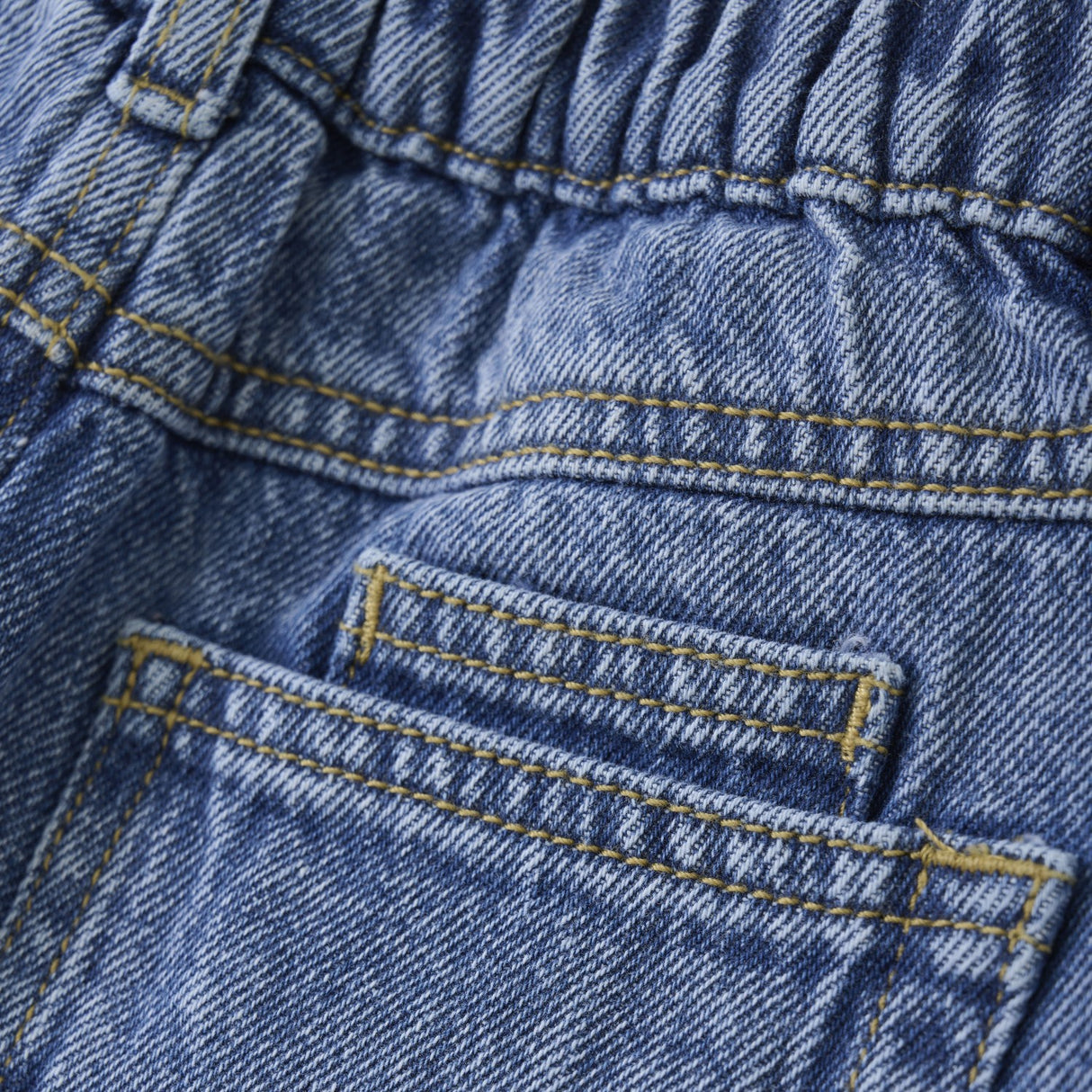 En Fant Ljus Denim Blue Shorts Bermuda Denim