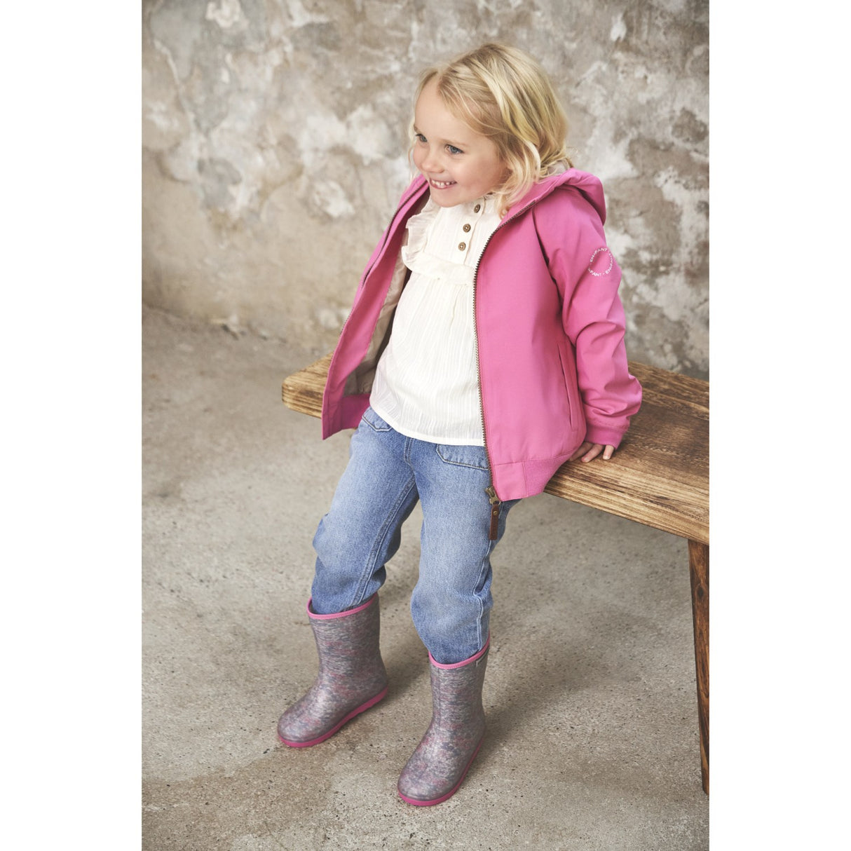 En Fant Ljus Denim Blue Jeans Denim