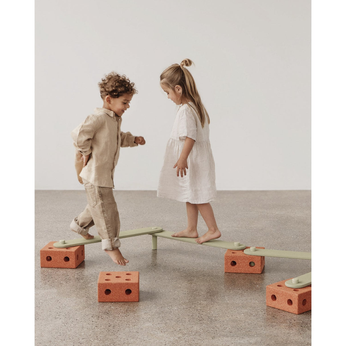 MODU Burnt Orange / Dusty Green Balans Spår