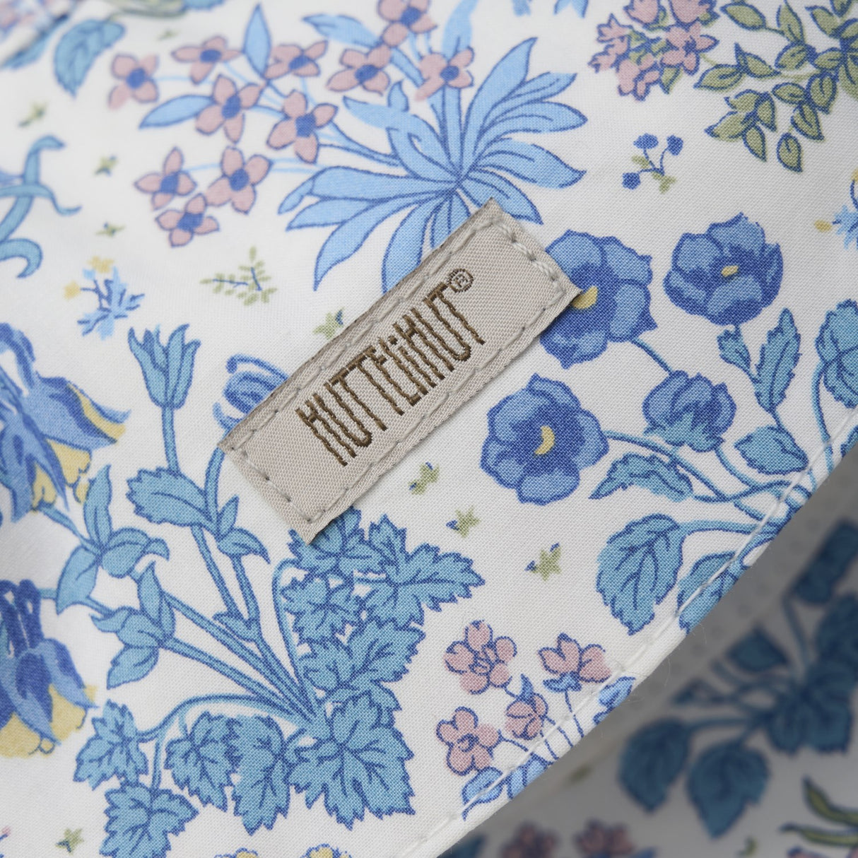 Huttelihut Soft Chambray Summer Mössa I Liberty Tyg