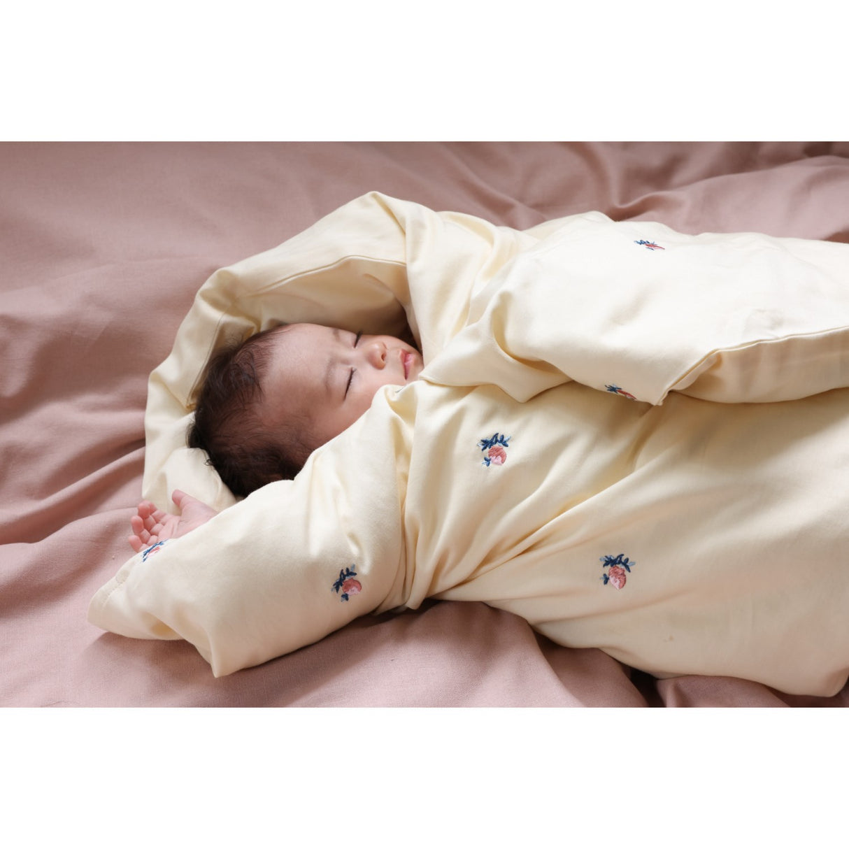 Cam Cam Copenhagen Berries Embroidered Sängkläder