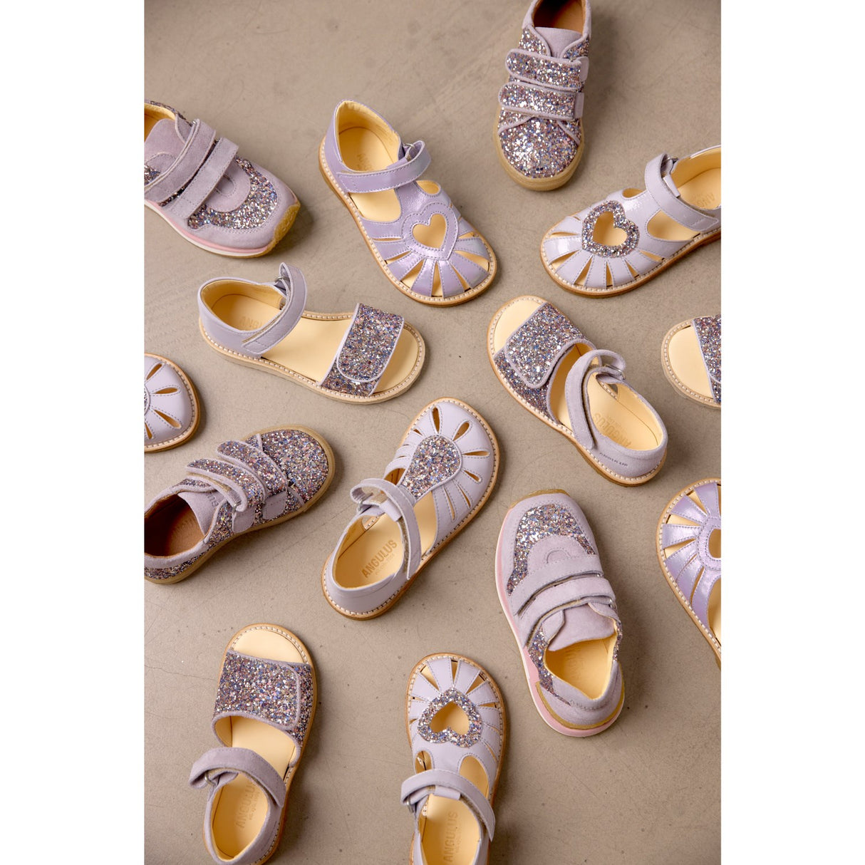 Angulus Iridescent Lilac Shine Hjertesandal Med Kardborrebandlukning