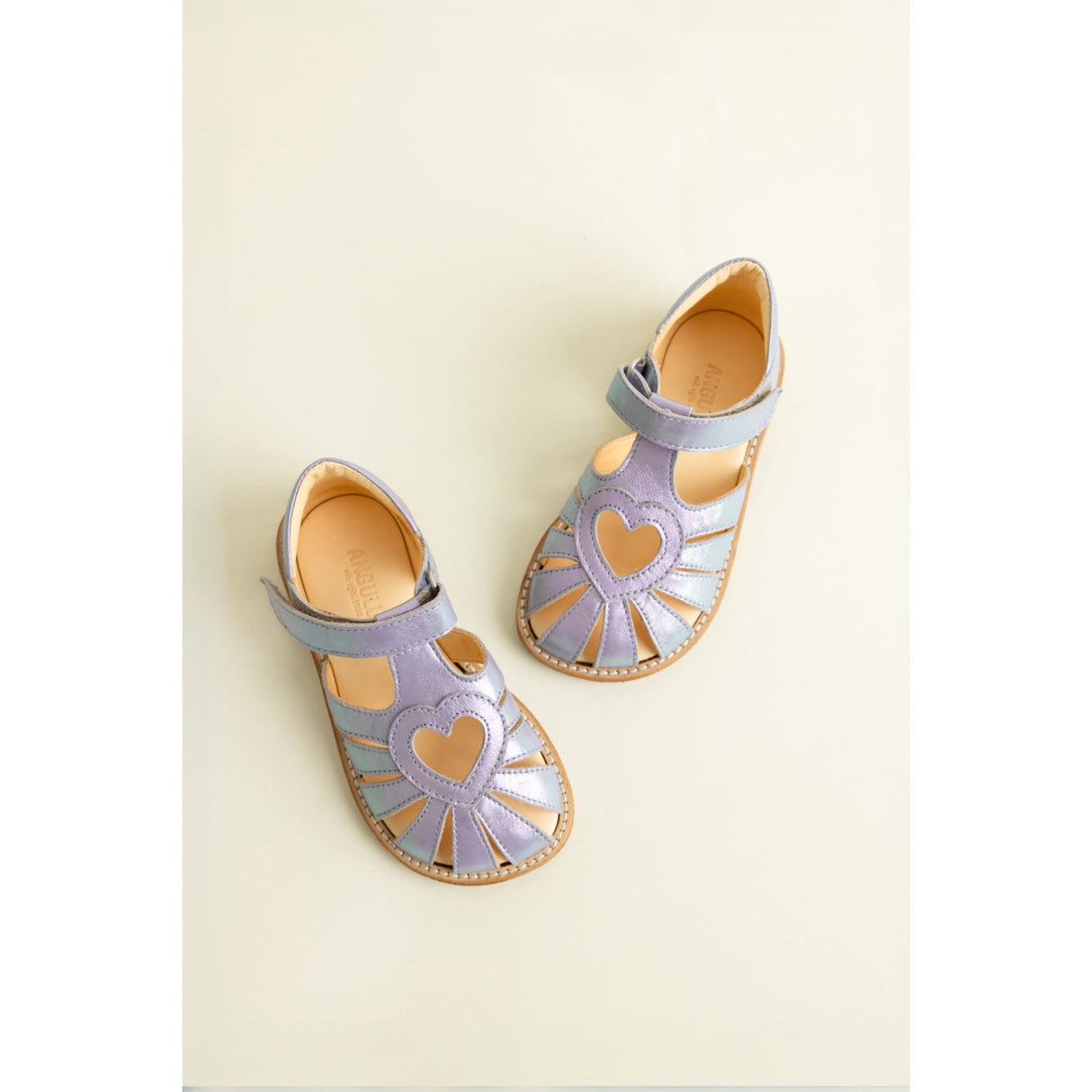 Angulus Iridescent Lilac Shine Hjertesandal Med Kardborrebandlukning