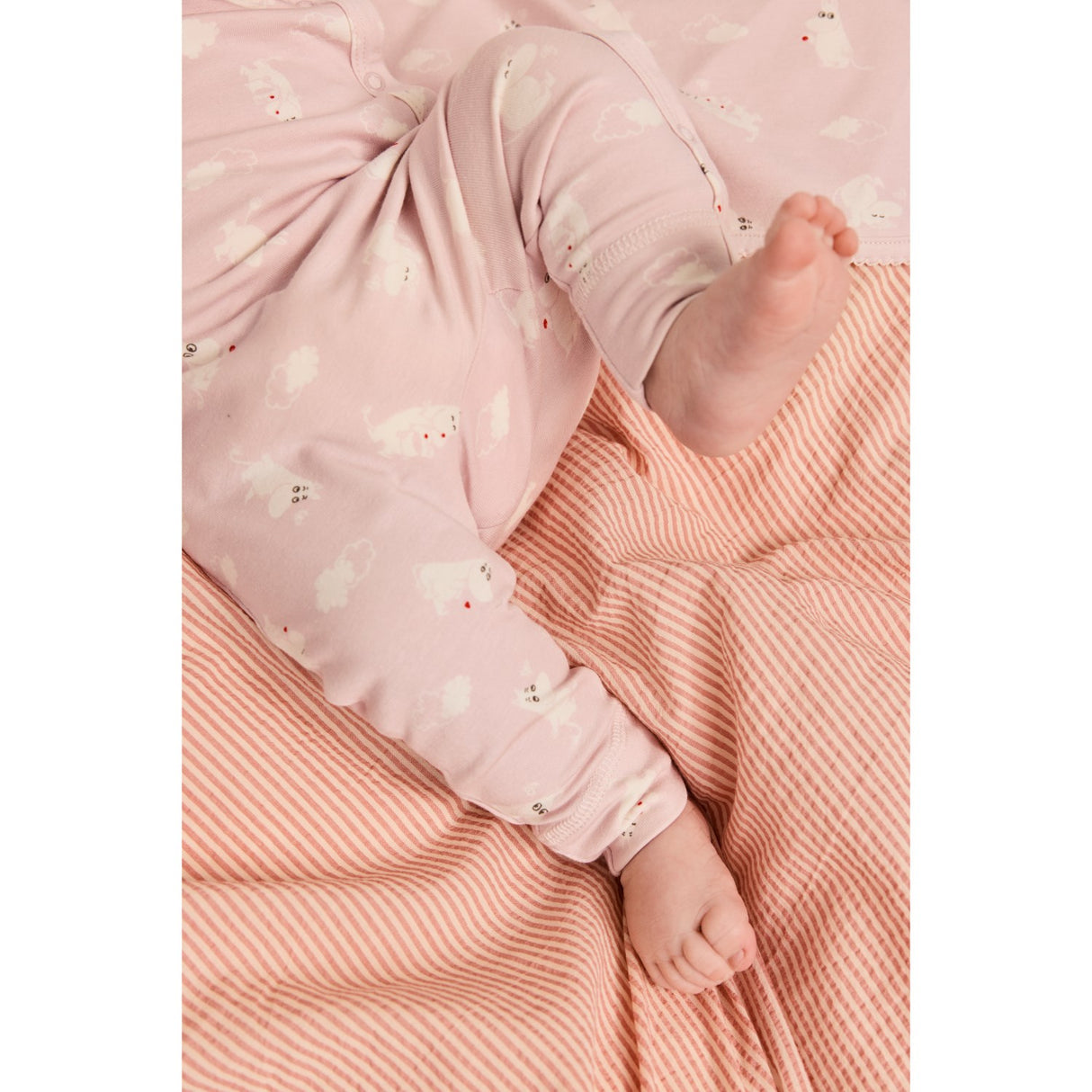 MarMar New Born Modal Smooth Print Rose Moomin Alida Bebisfilt