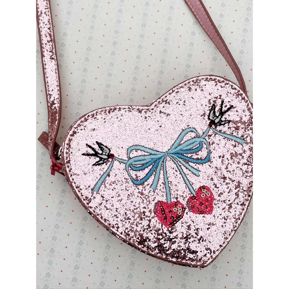 Konges Sløjd Sirocco Valentines Tut Shoulder Väska