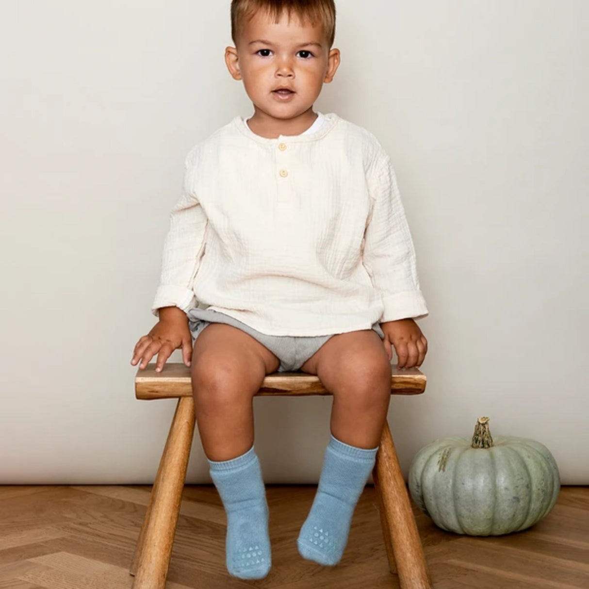 Gobabygo Dusty Blue Non Slip Strumpor Organic Bomull
