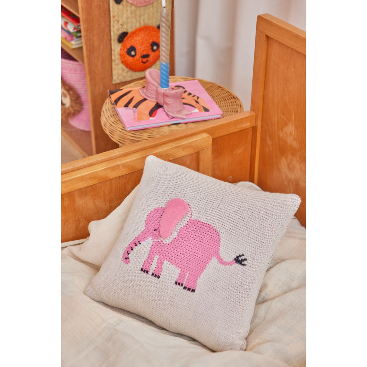 Rice Kids Elephant Cushion Med 3D Details Och Filler - Pink - Small