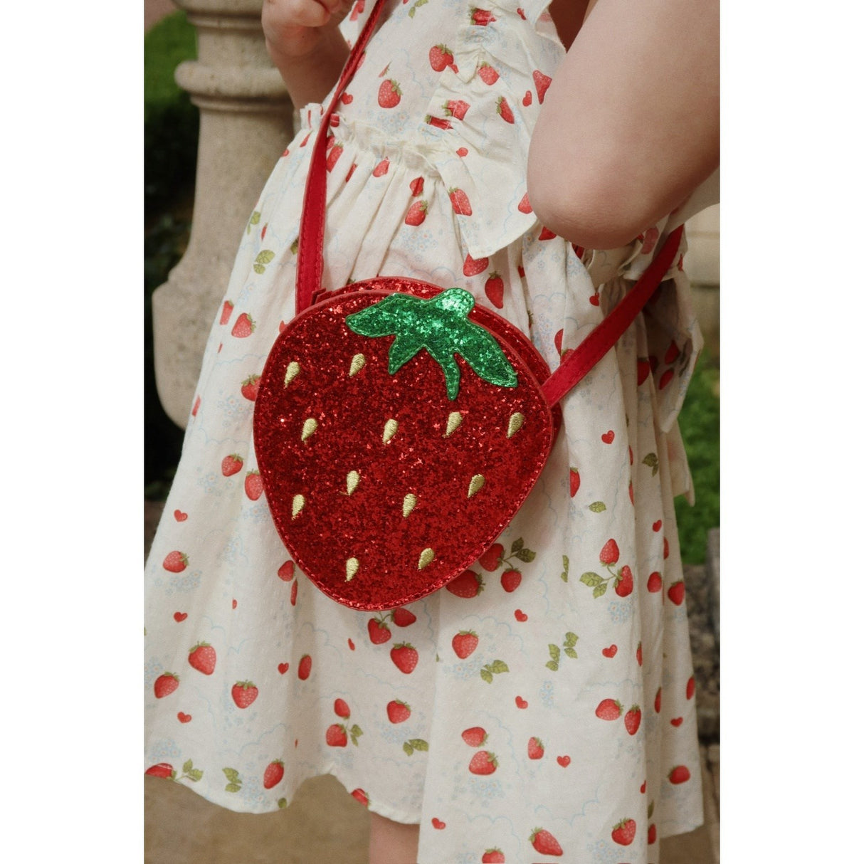 Konges Sløjd Barbados Cherry Tut Strawberry Shoulder Väska