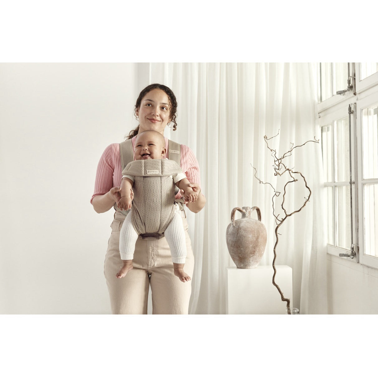 BabyBjörn Grey Beige Bärsele Mini