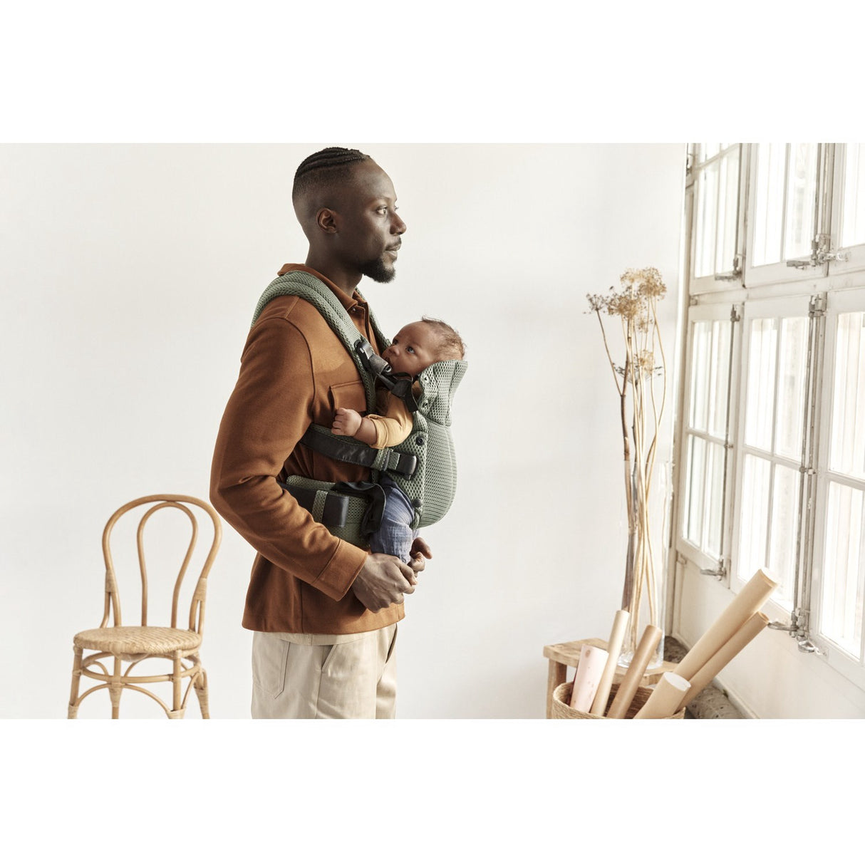 BabyBjörn Dark Green Baby Bärsele Harmony