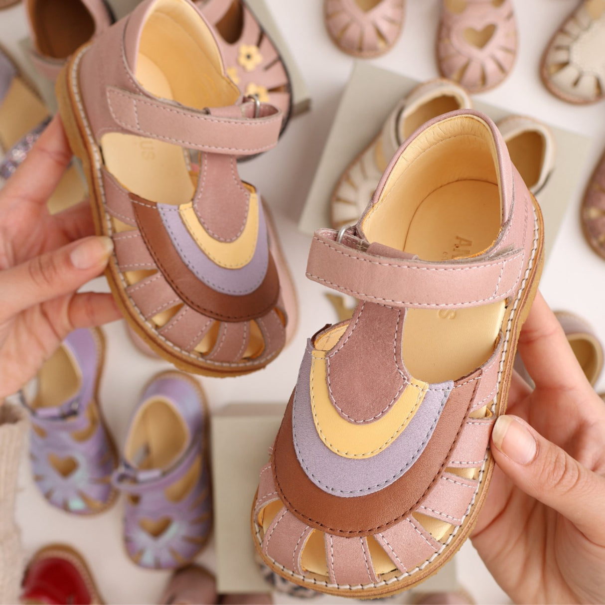 Angulus Rosebud/Clay/Lilac Colourblock Regnbuesandal Med Kardborreband