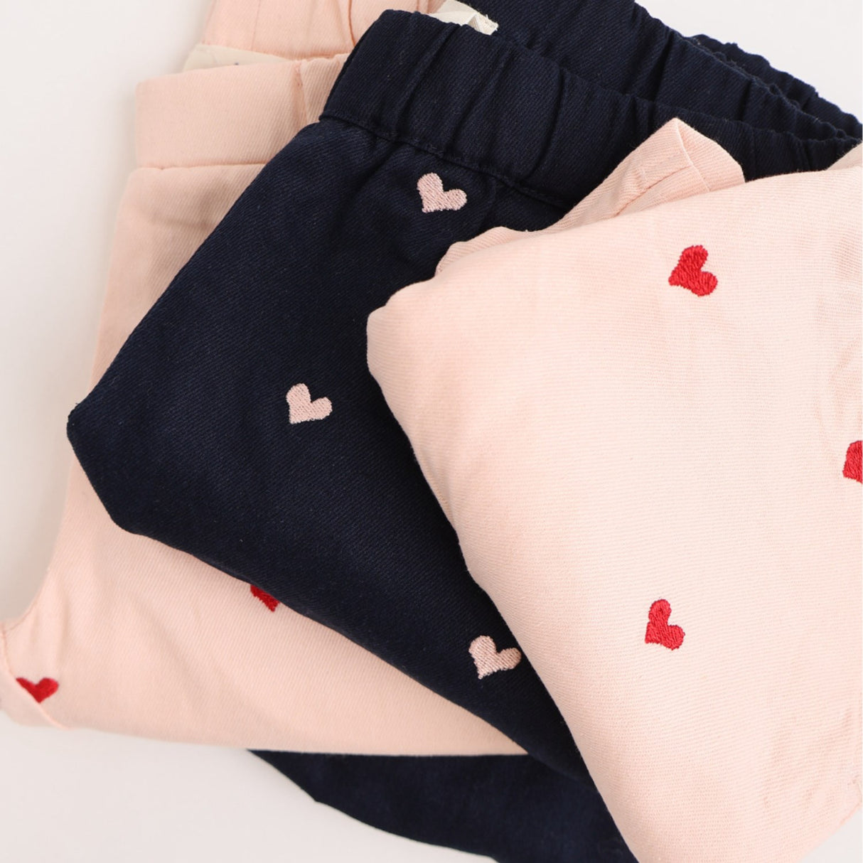 COPENHAGEN COLORS Navy W. Soft Pink Hearts Twill Heart Byxor