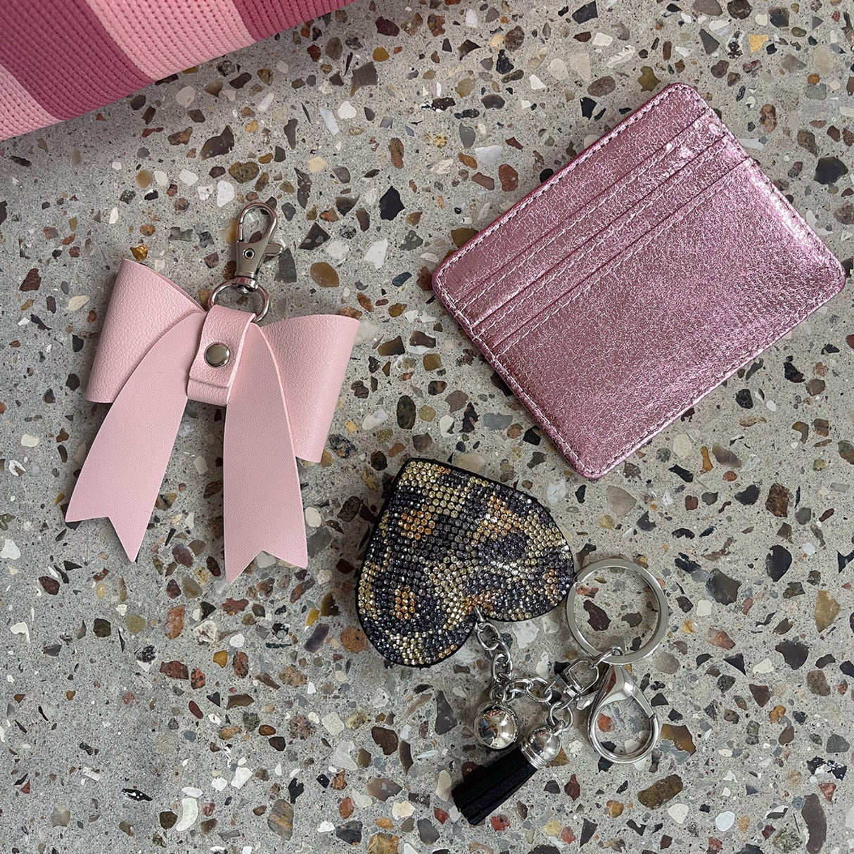 Bow's by Stær Berta Nyckelring - Rosa