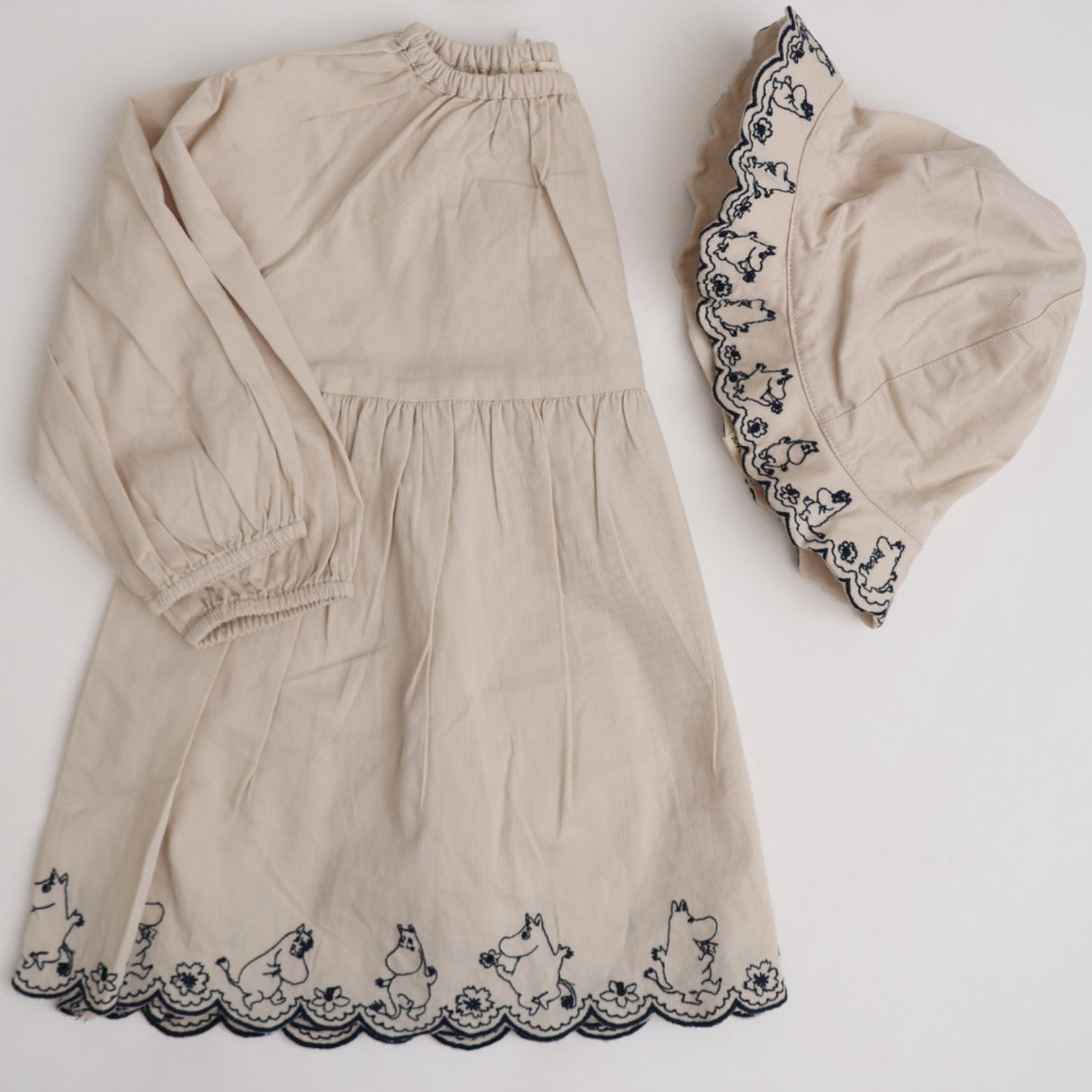 MarMar Cotton Texture Dancing Moomins Adrianna Mössa