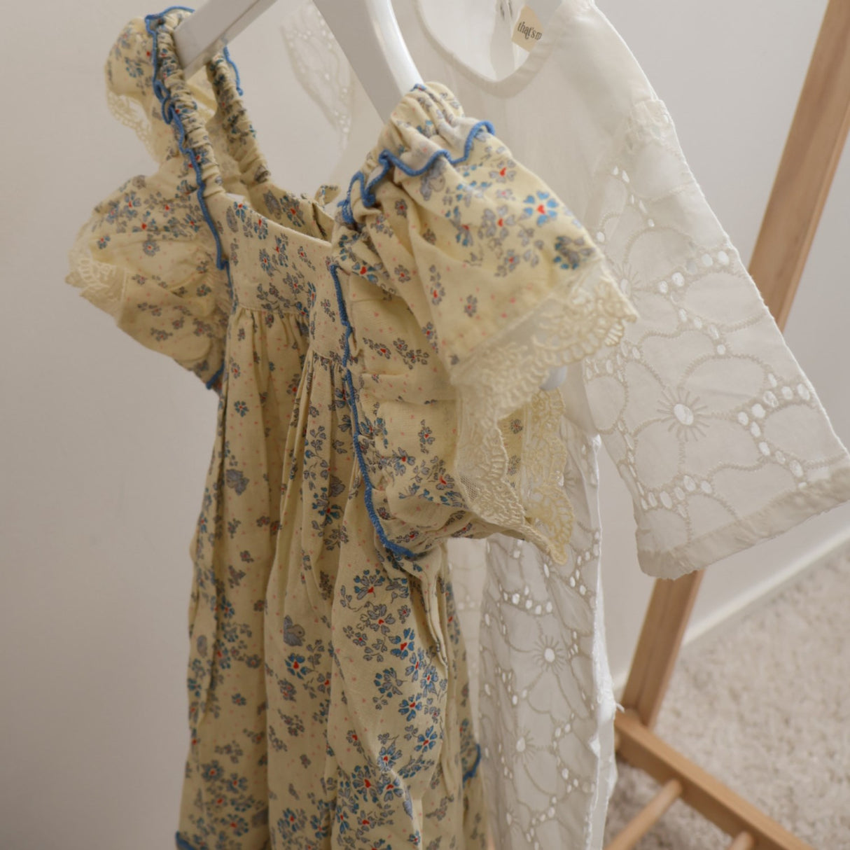 That's Mine Sprinkles Hearts Yellow Celina Klänning