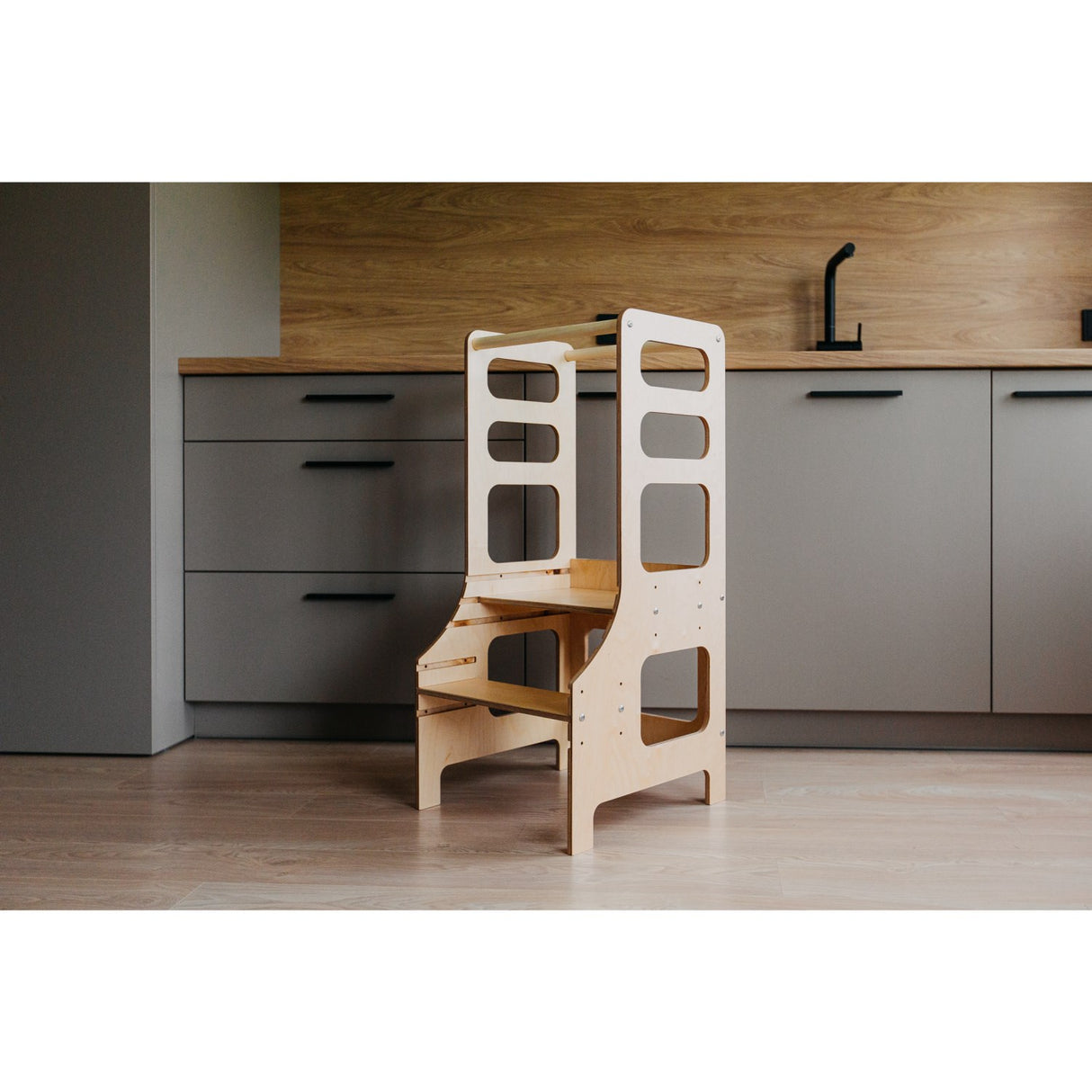 Duck Woodworks Adjustable Kitchen Tower Natural