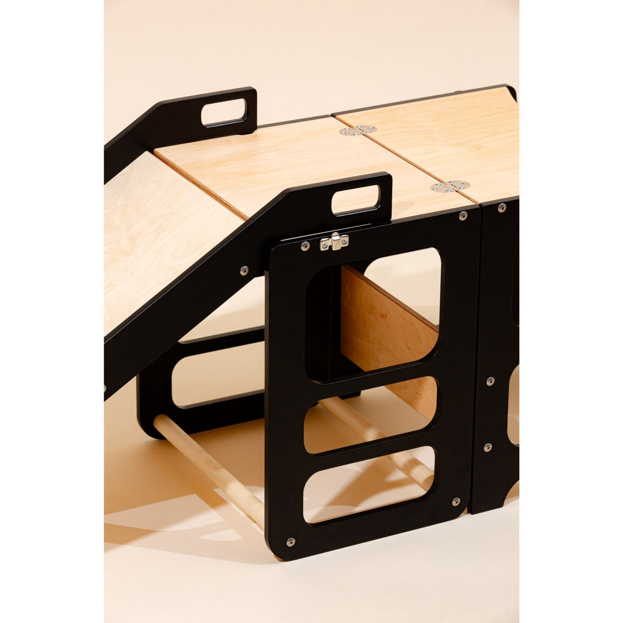 Duck Woodworks Foldable Kitchen Tower w. Slide Black