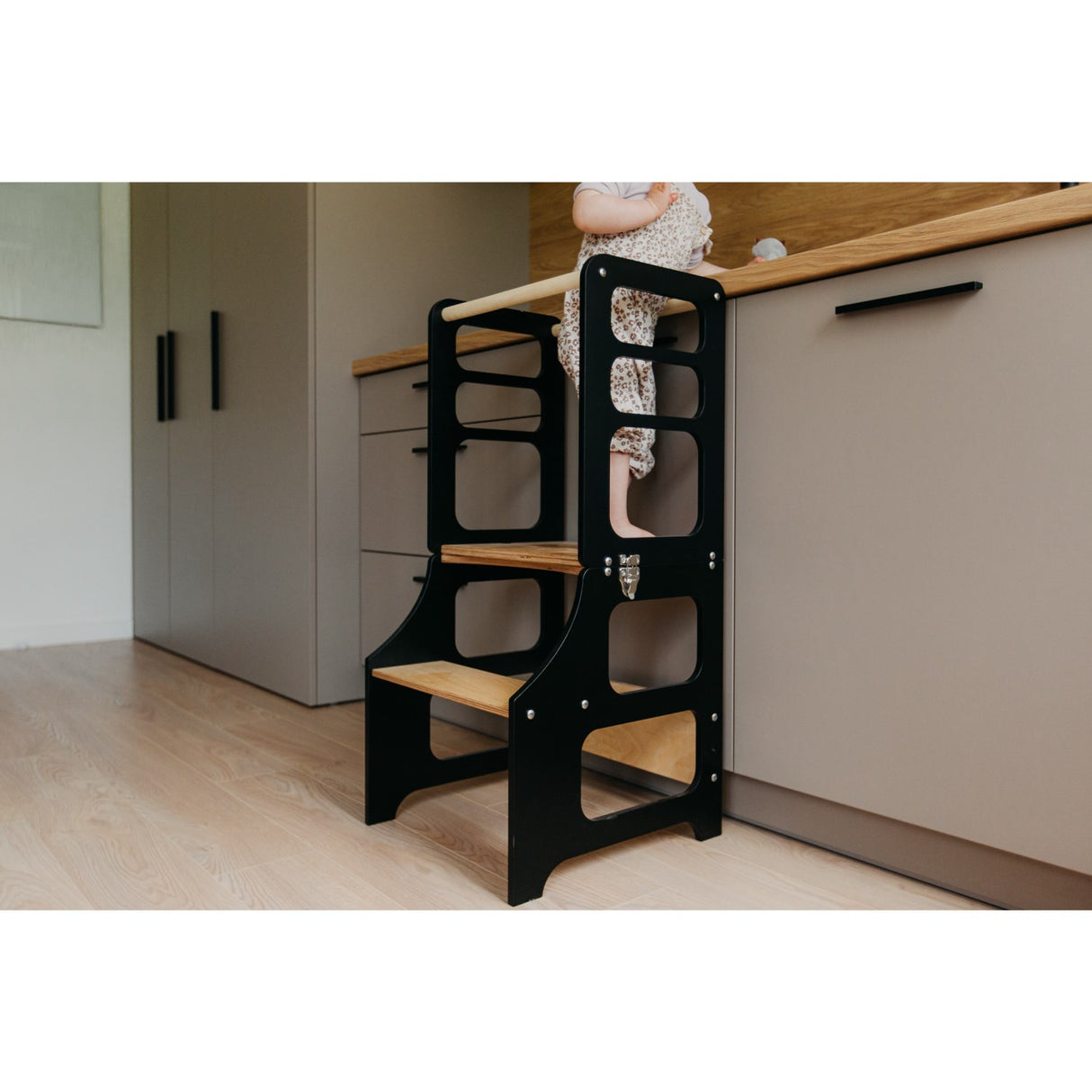 Duck Woodworks Foldable Kitchen Tower Black