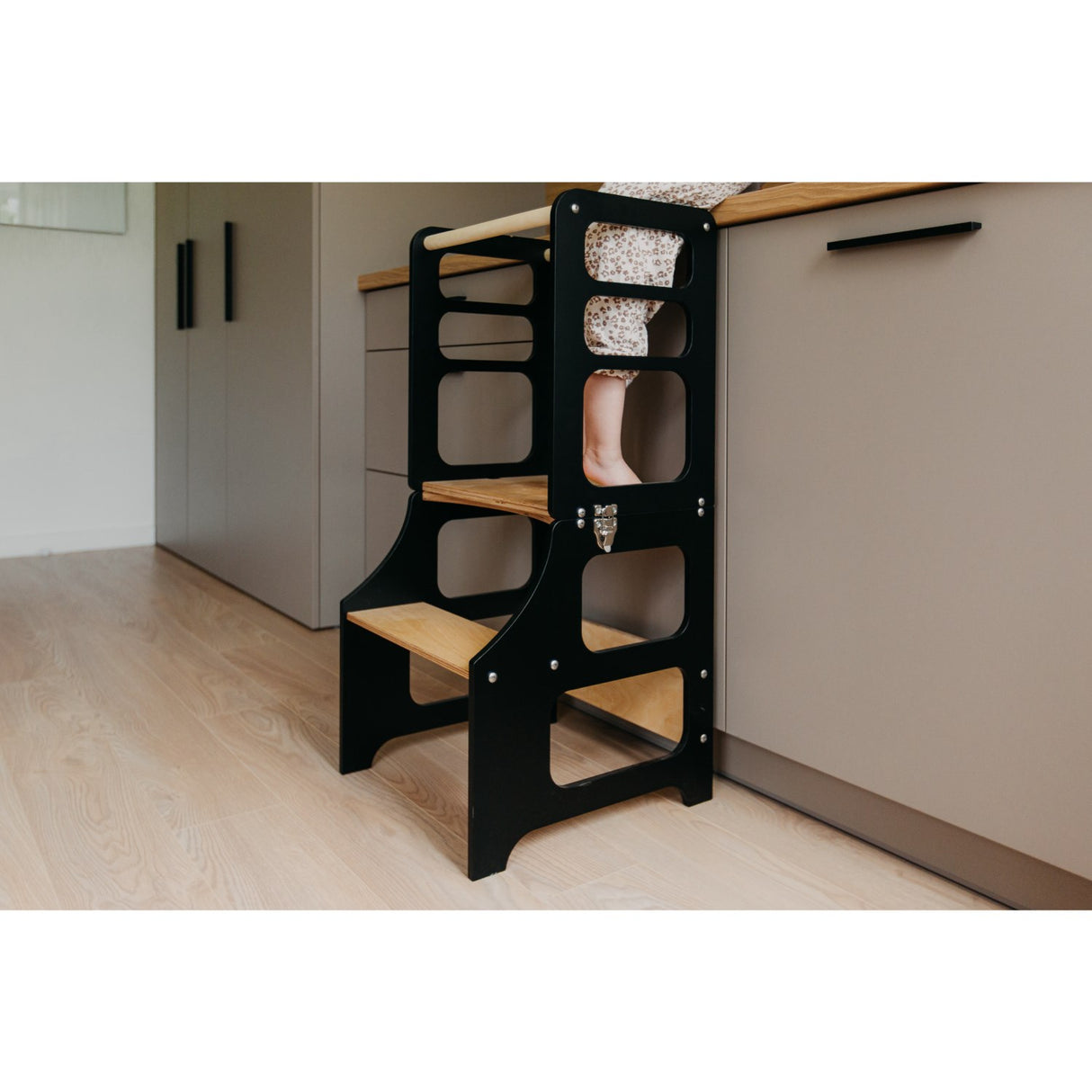 Duck Woodworks Foldable Kitchen Tower Black