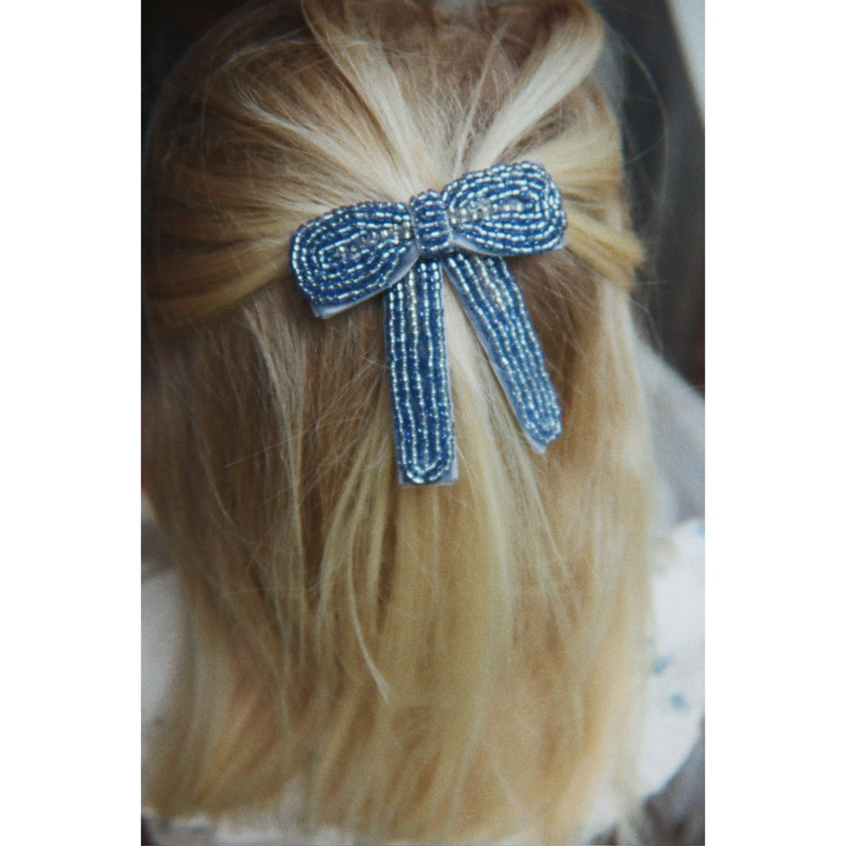 Konges Sløjd Ashley Blue Celebration Pearl Rosett Hair Clip
