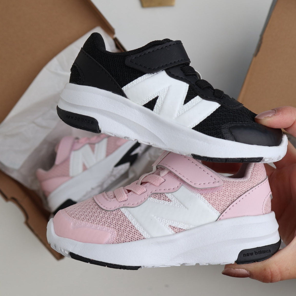 New Balance Rose Sugar New Balance FreshFoam 578 Kids Bungee Lace Med Topp Rem