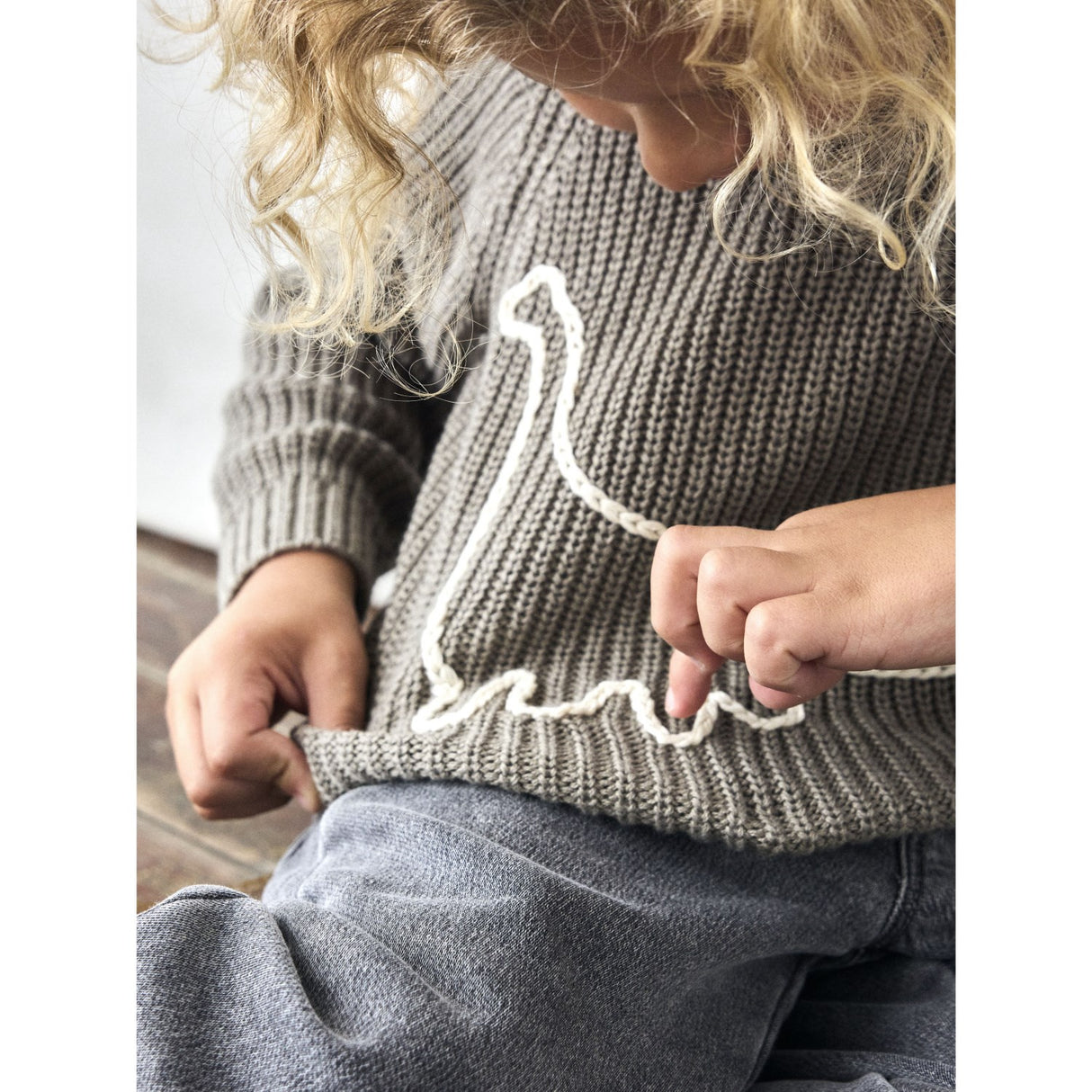 Lil'Atelier Overland Trek Emlen Emb Stickad