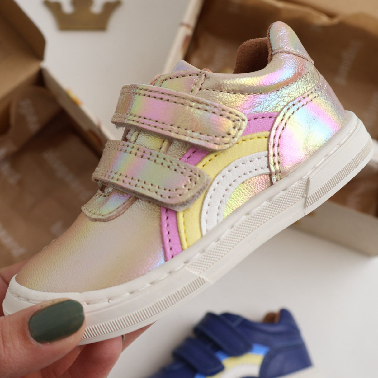 Bisgaard Galaxy Rainbow Low Kardborreband Skor