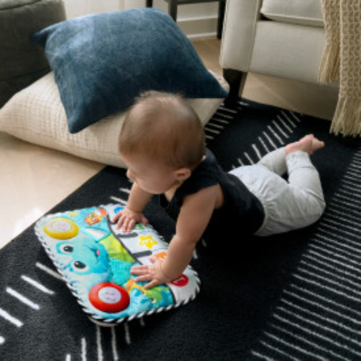 Baby Einstein Musical Kick Pad And Crib Leksak Neptune's Kick & Explore™