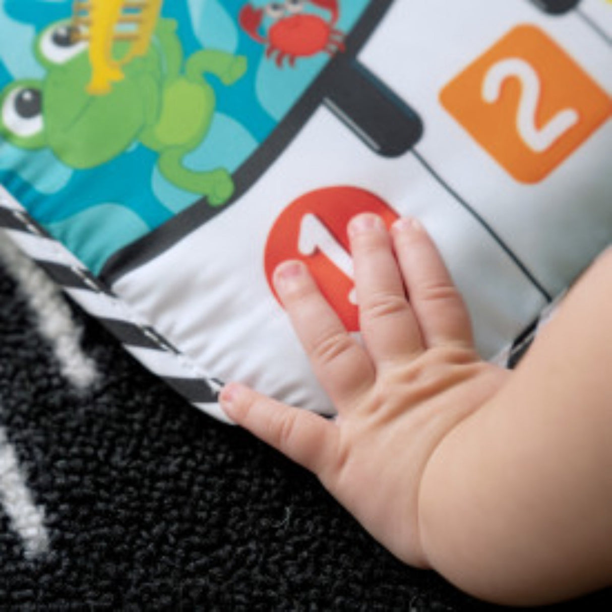 Baby Einstein Musical Kick Pad And Crib Leksak Neptune's Kick & Explore™
