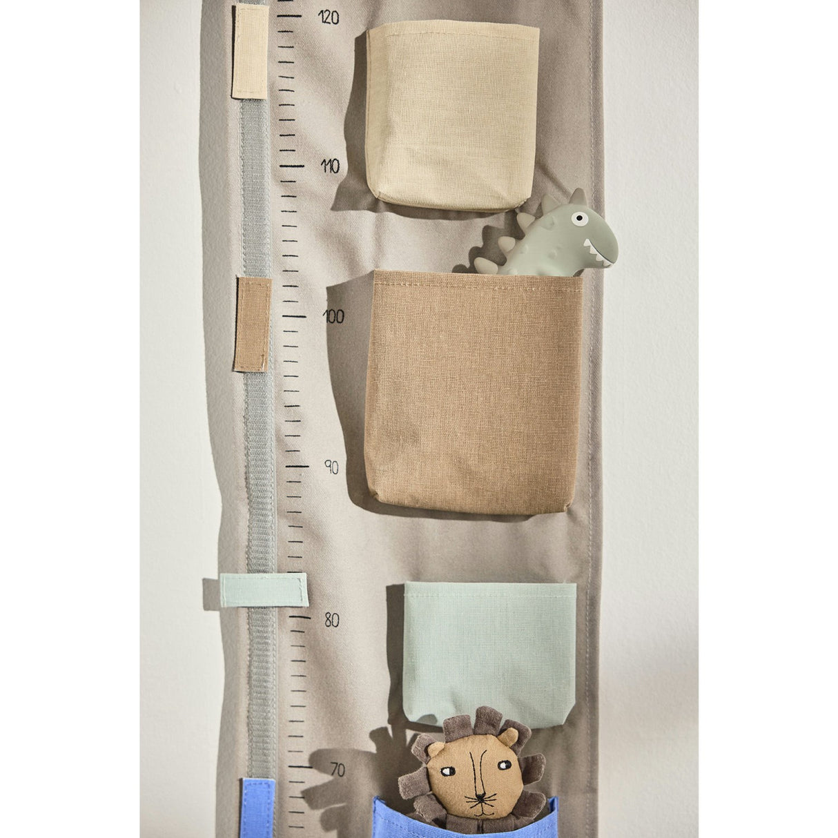 OYOY Blue Saga Growth Chart Förvaring