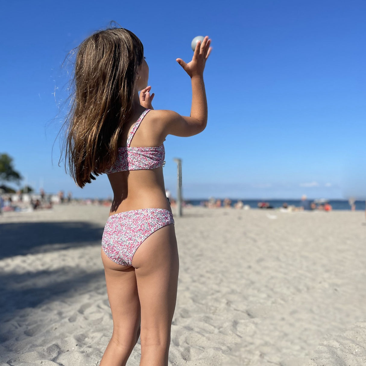 Petit Crabe Wiltshire Bud Louisa bikini - tillverkad av Liberty© Fabric