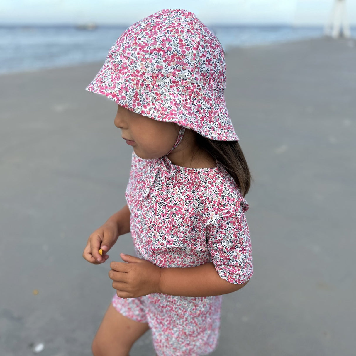 Petit Crabe Wiltshire Bud Luna Boatneck Uv-T-shirt S/S - Med Liberty© Tyg