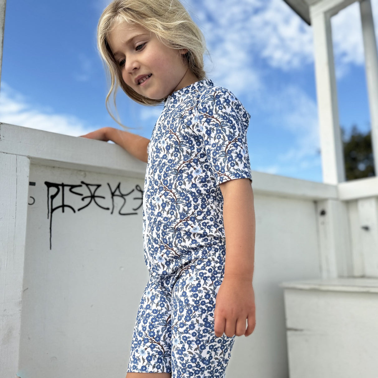 Petit Crabe Empress B Natsu Sunsuit S/S - Made Med Liberty© Tyg