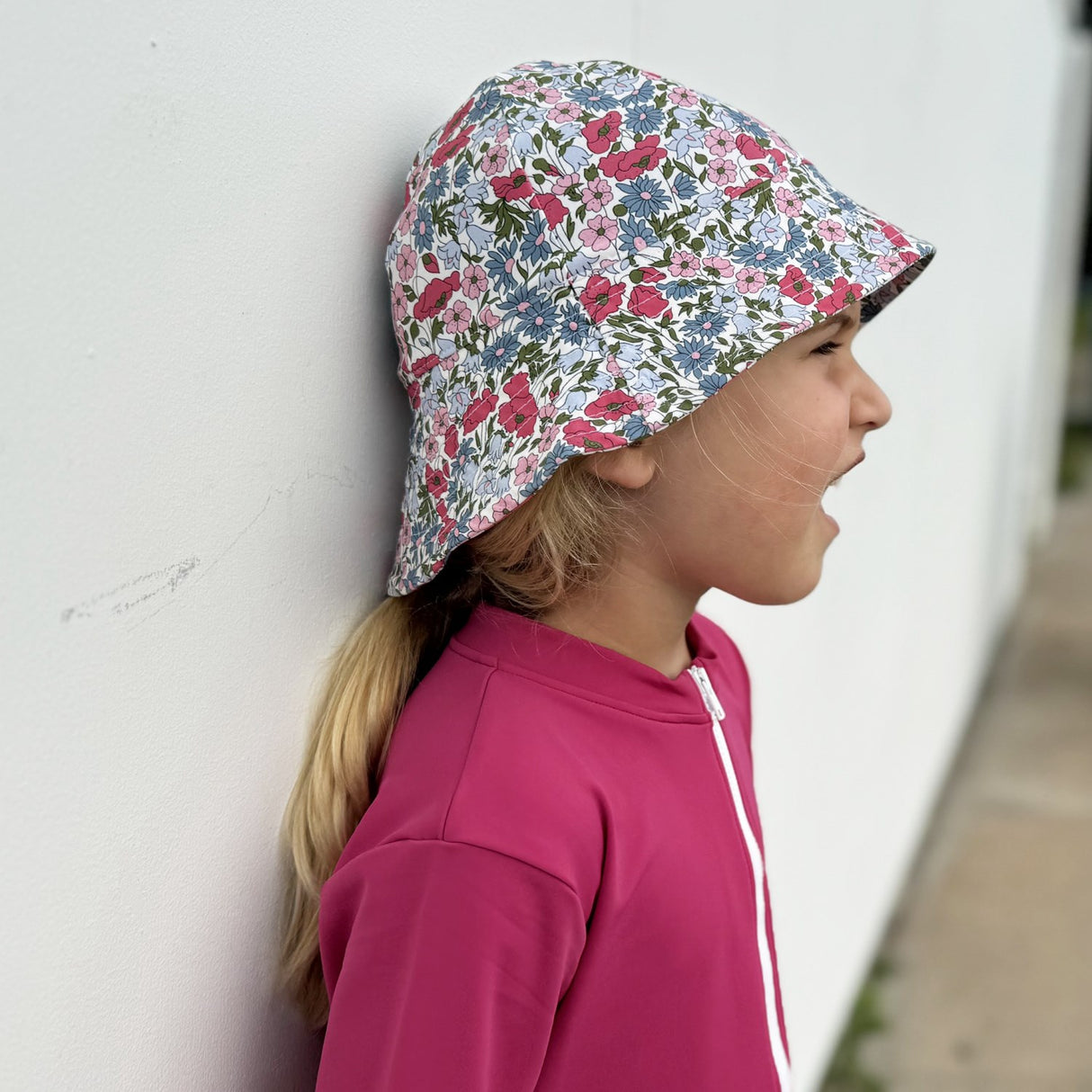 Petit Crabe Poppy & Daisy P Frey Sun Mössa - Made Med Liberty© Tyg